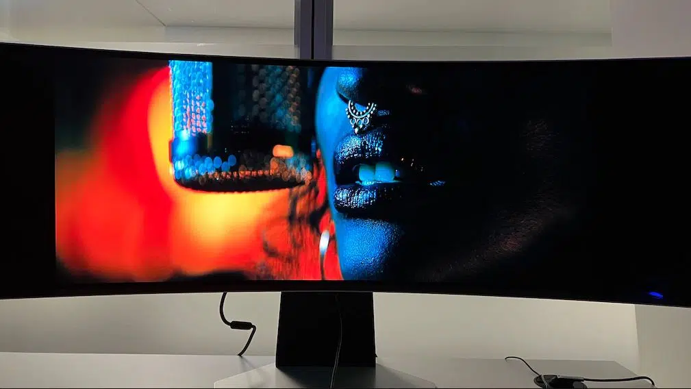 Samsung Odyssey OLED G9 S49CG950SU Gaming Monitor (3)