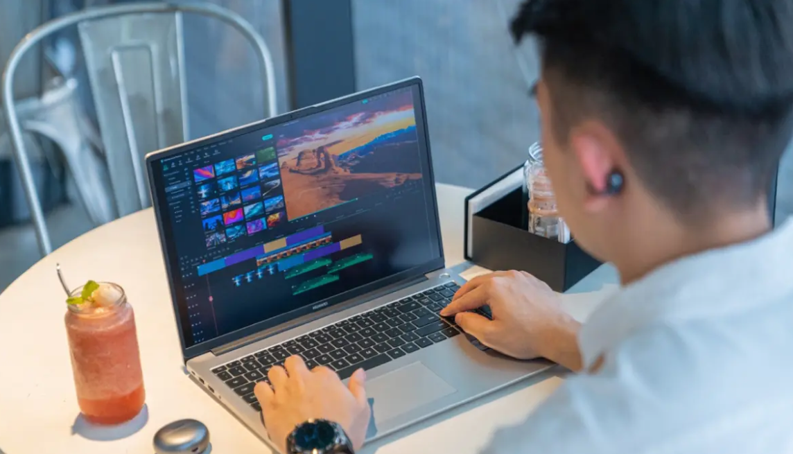 Huawei MateBook D16 2024
