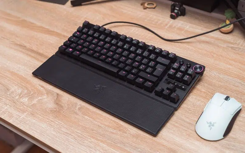 Razer Huntsman V3 Pro TKL Review Premium Gaming Keyboard (1)