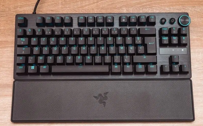 Razer Huntsman V3 Pro TKL Review Premium Gaming Keyboard (2)