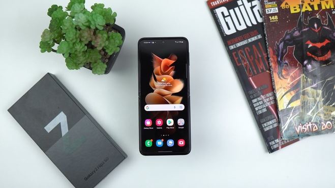 Samsung updates Galaxy Z Flip 3 with February Security Patch (1) Samsung updates Galaxy Z Flip 3 with February Security Patch (1)