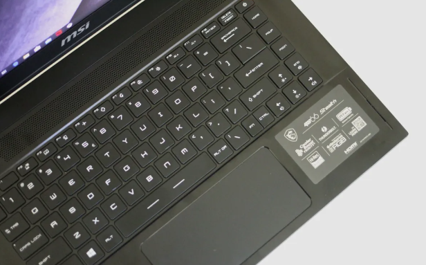 Keyboard And Touchpad of the MSI GS66 Stealth