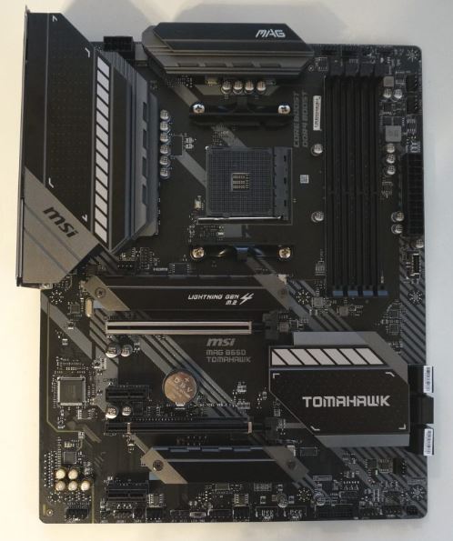 MSI MAG B550 TOMAHAWK (5)