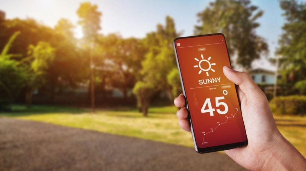 How to Protect Your Mobile Phone from Summer Heat; Expert Tips (3)