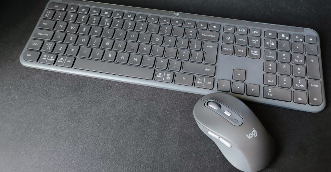 Logitech Signature Slim Combo MK950 Mouse and Keyboard Review (12)