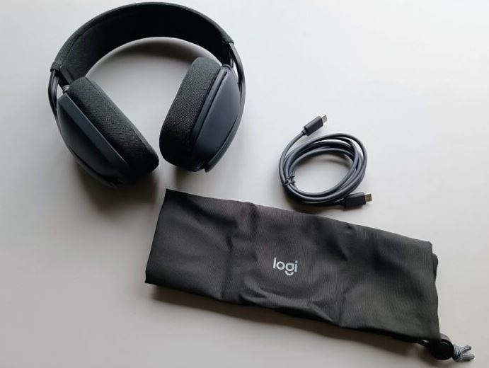 Logitech Zone Vibe 100 Wireless Headphones Review (3)