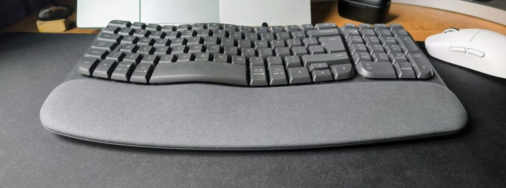 Review of Logitech Wave Keys for Business Ergonomic Keyboard (8)