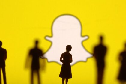 Snapchat Offers New Tools for Teachers to Manage Teens Behaviour (1)