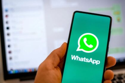 WhatsApp Tests AR Video Effects and Filters on iPhone App