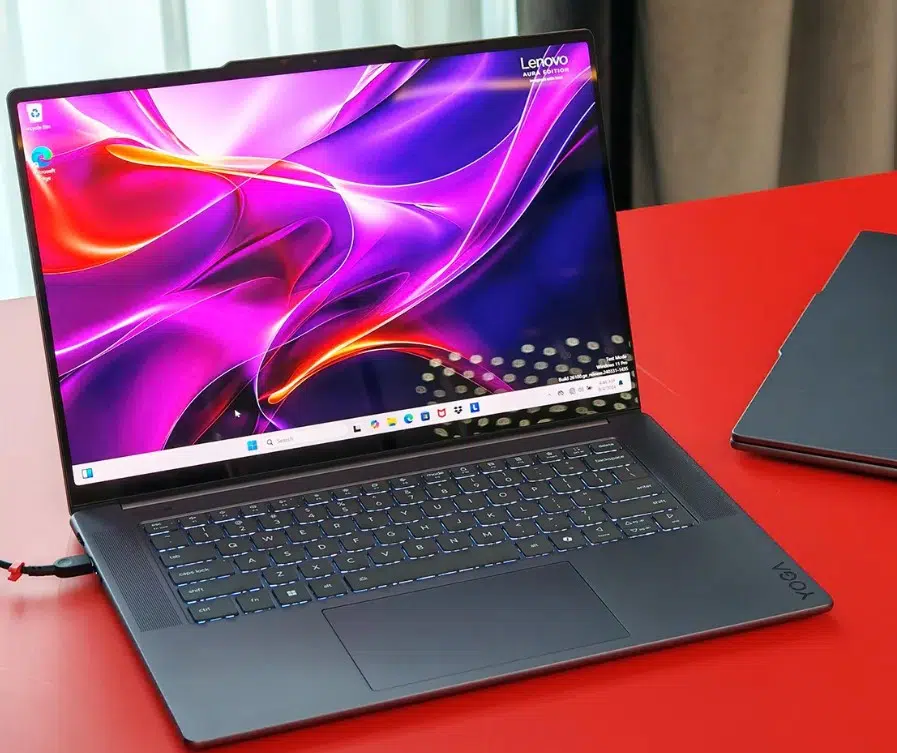 Lenovo Yoga 7i Aura