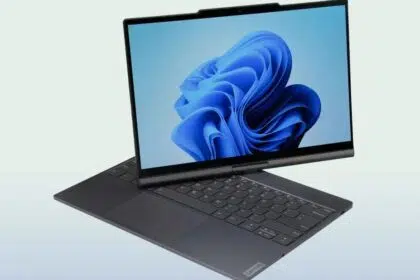 Lenovo transforming laptop (1)