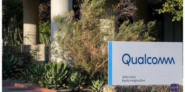 Qualcomm Considers Aquiring Intel's Chip Design Business (2)