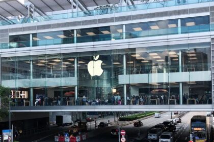 Apple opens giant research lab in china