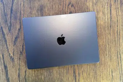 Apple MacBook Pro M4