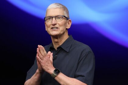 Apple Awe Dropping