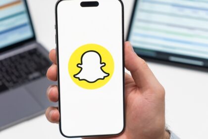 Snapchat,Logo,Of,Social,Media,Application,On,The,Screen,Of
