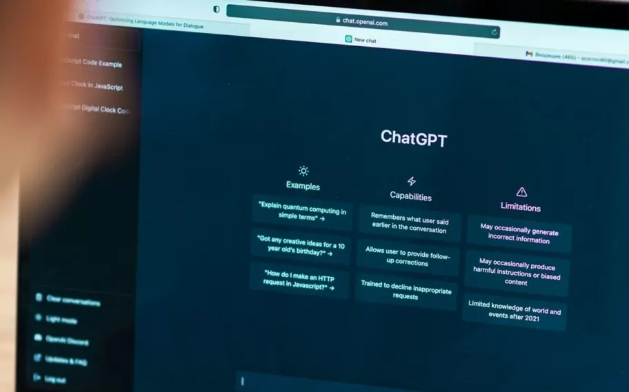  OpenAI