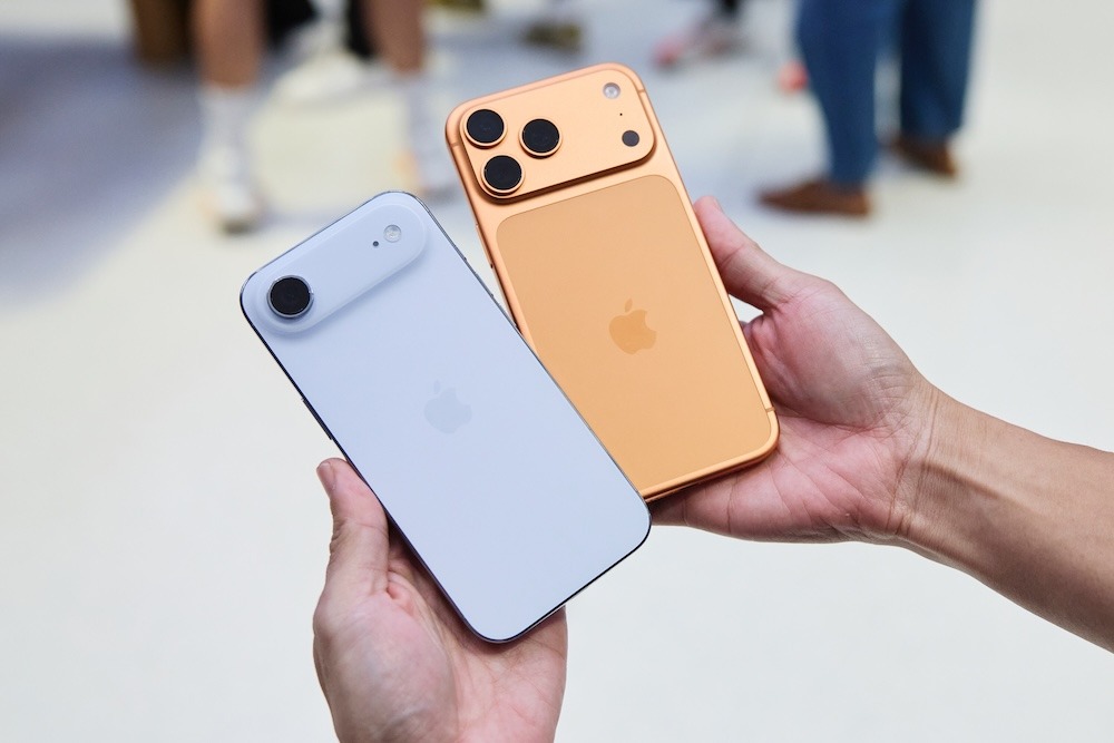 iPhone 17