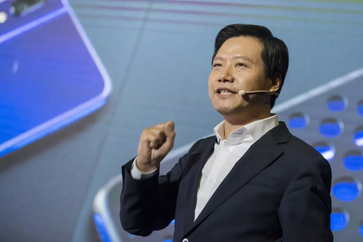 Lei Jun Celebrates Highway Battery Test