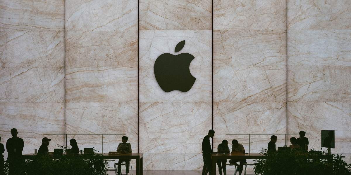 Apple Succession Plans