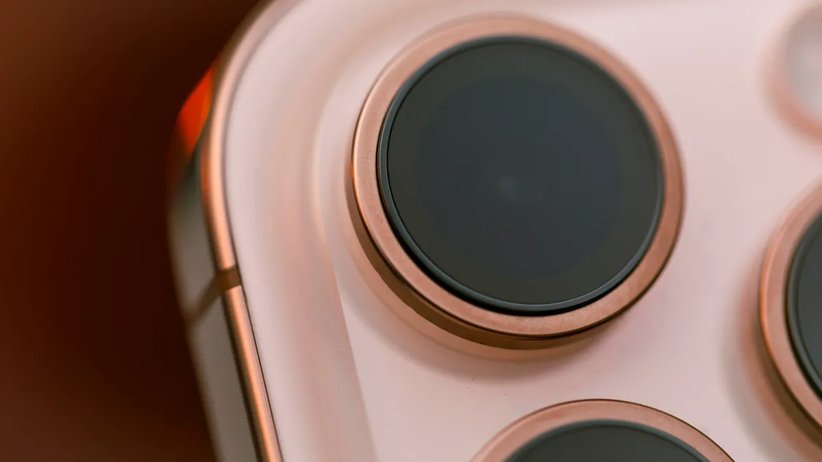 Apple Camera Sensor