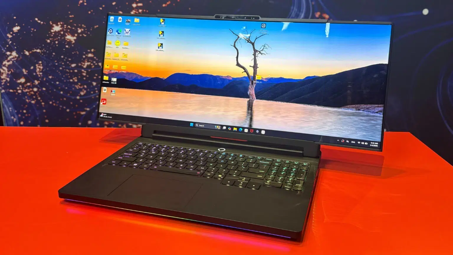Lenovo Rollable OLED Screen