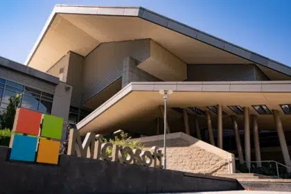 Microsoft Axes Subscriptions